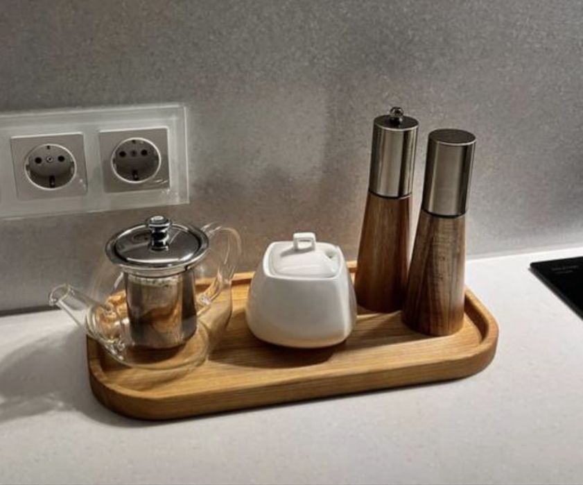 Сольница ,мельница из дерева . Идеального качества .