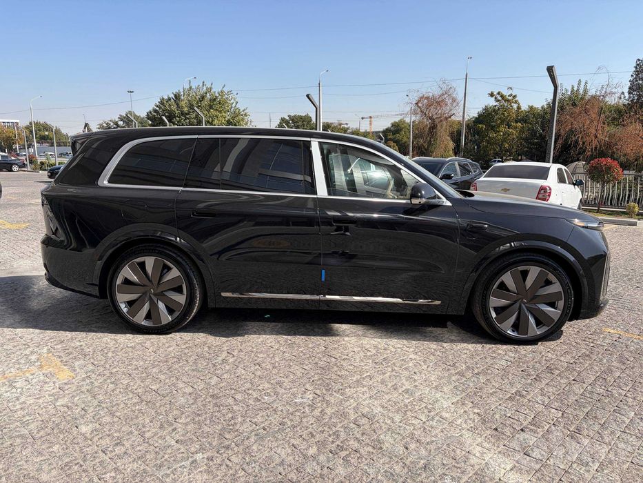 Официальный Li L9 Ultra от дилера SIA MOTORS