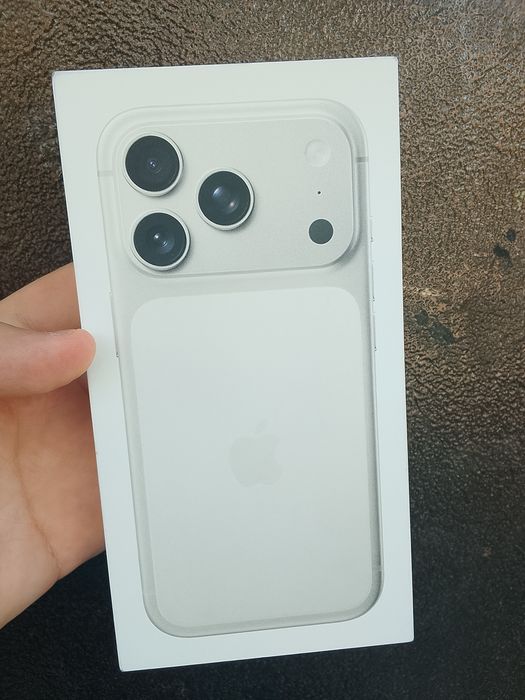 Срочно iPhone 17pro 256