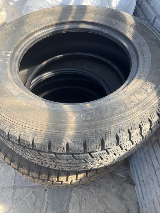 Зимние шины  265/65R17 112Q