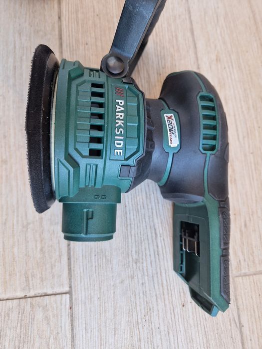 Акумулаторен ексцентършлайф Parkside