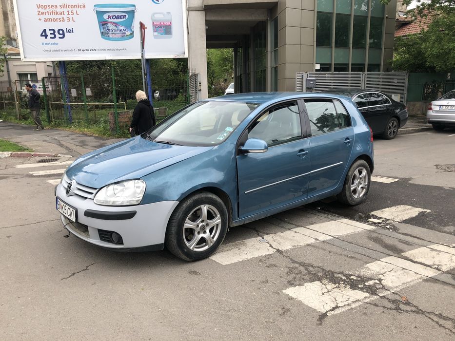 Dezmembrez VW Golf  5 disel si benzina golf V