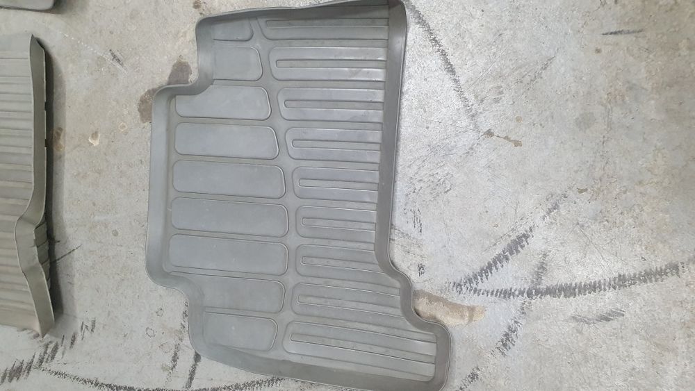 Продам полики на прадо