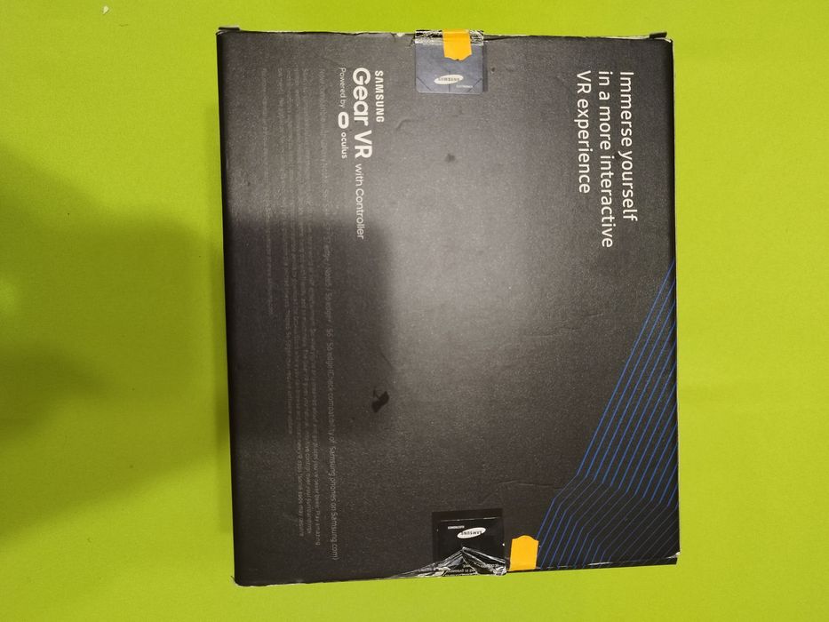 Продавам Gear VR with controller Samsung