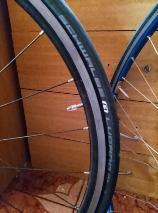 Vând rotii de biciclete de concurs