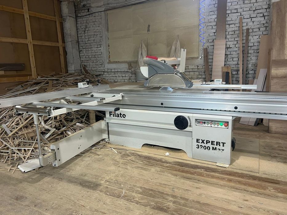 Сдам в аренду стол для мебельшиков