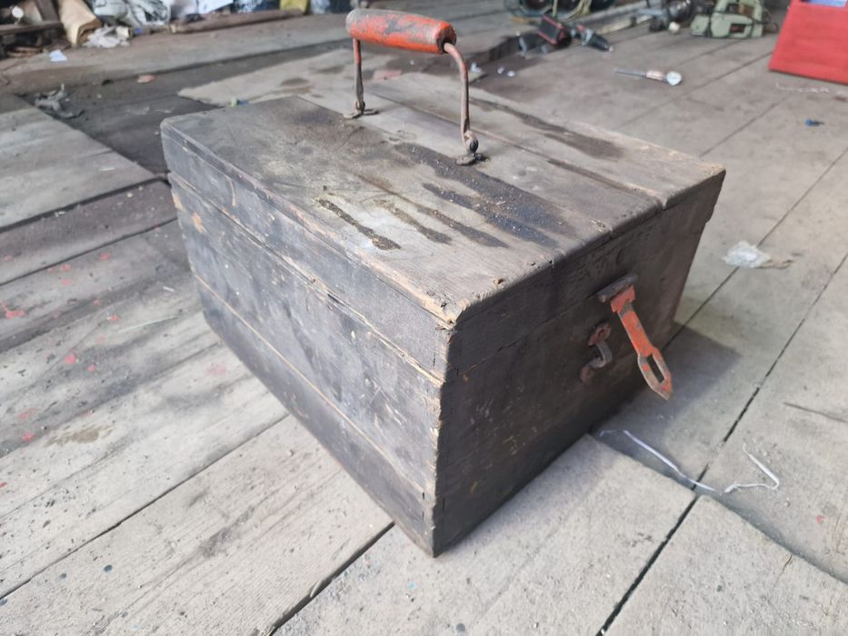 Ящик чемодан для инстр