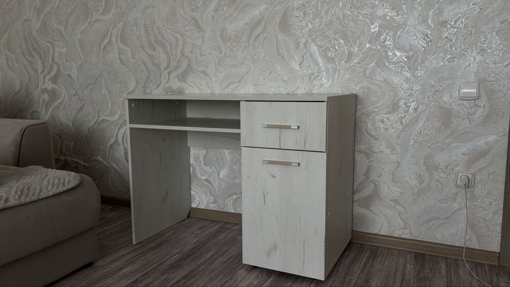 Продам диван+кресло, стол письменный