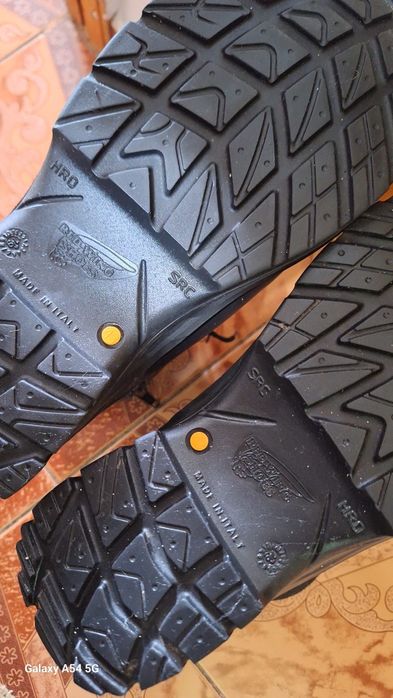 Vând bocanci Red Wing Shoes