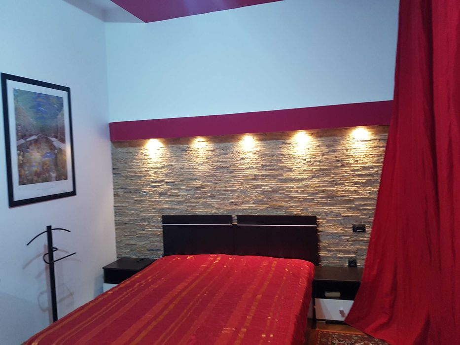 Inchiriez apartament