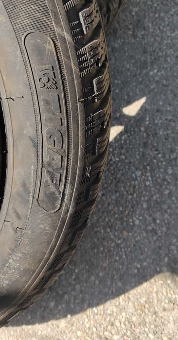 Anvelope iarnă cu jante tablă
