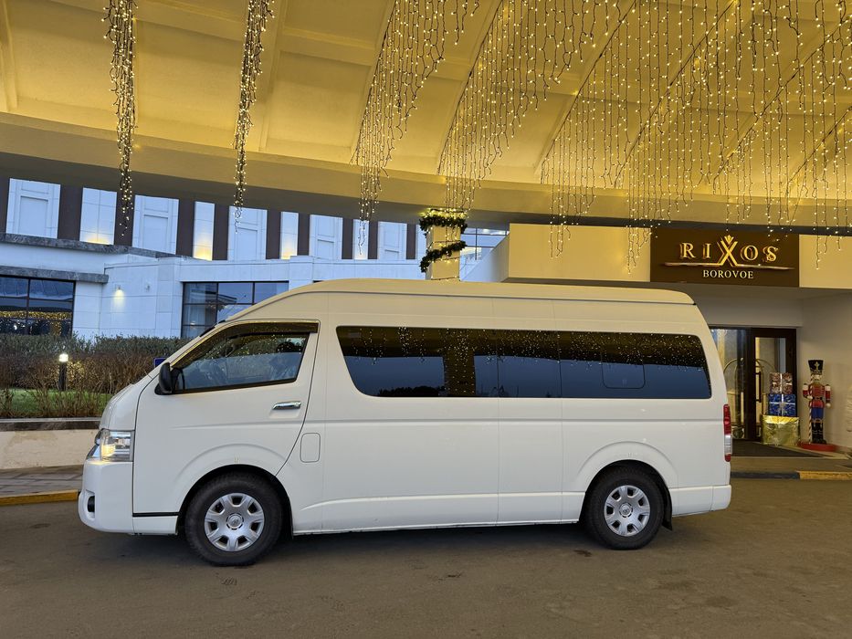 Toyota hiace 14 мест