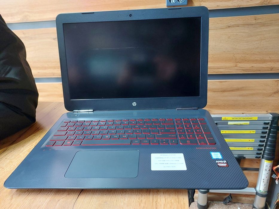 Byudjetniy gaming noutbuk hp