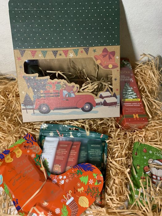 Новогодний подарочный бокс