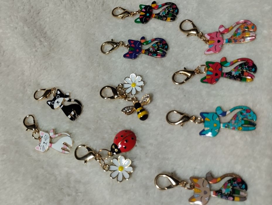 Малки украшения за чанти