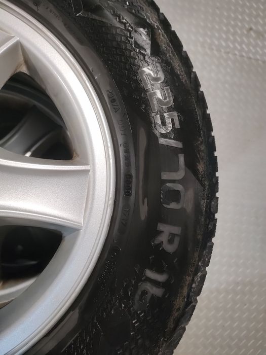 4 броя Гуми Vredestein 225/70/16