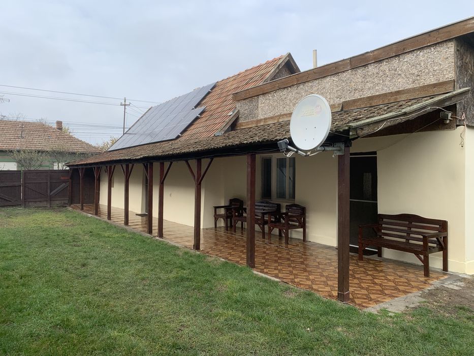 Casă de inchiriat