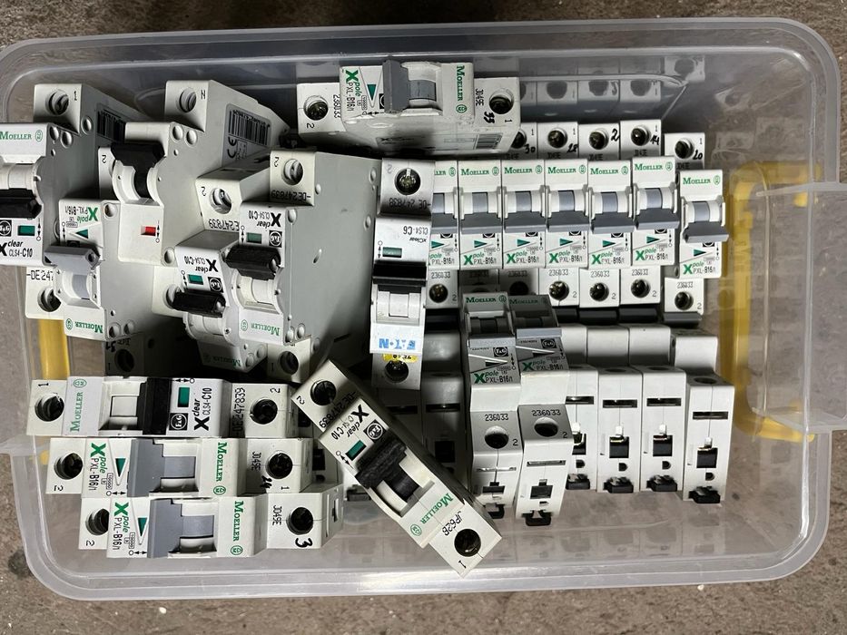 Siguranțe automate diferențiale, magnetotermice  contractori Schneider