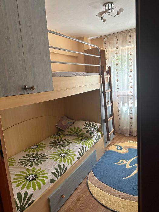 Proprietar inchiriez apartament 3 camere