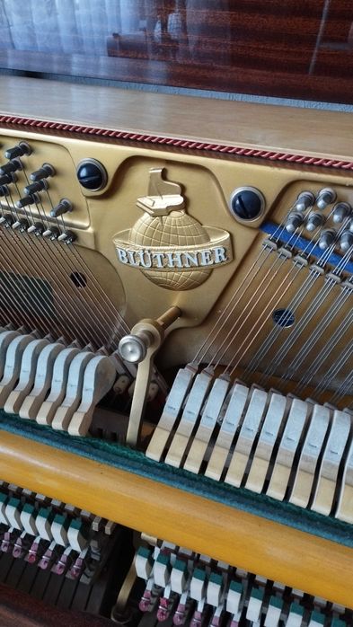 Немско пиано Bluthner