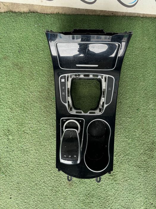 consola centrala mercedes c class w205