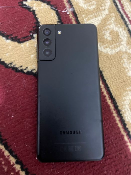 Samsung Galaxy S21+ Буу
