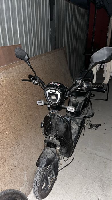 Скутер ск8 сост идеал