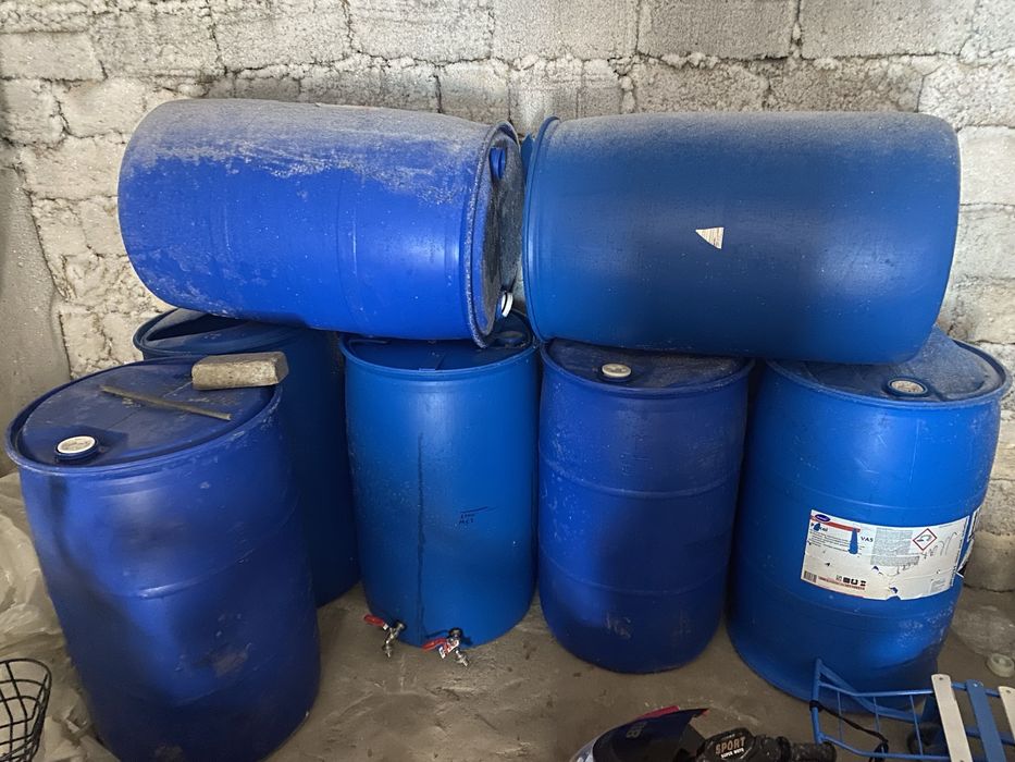 Бочка пластиковая 200 литров