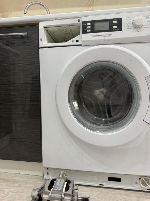 Продам стиральную машину