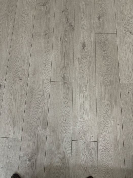 Продам ламинат б/у