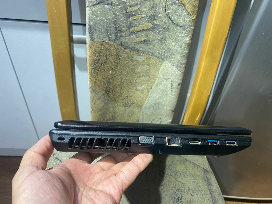 Lenovo i3/озу 4GB/Windows 10/