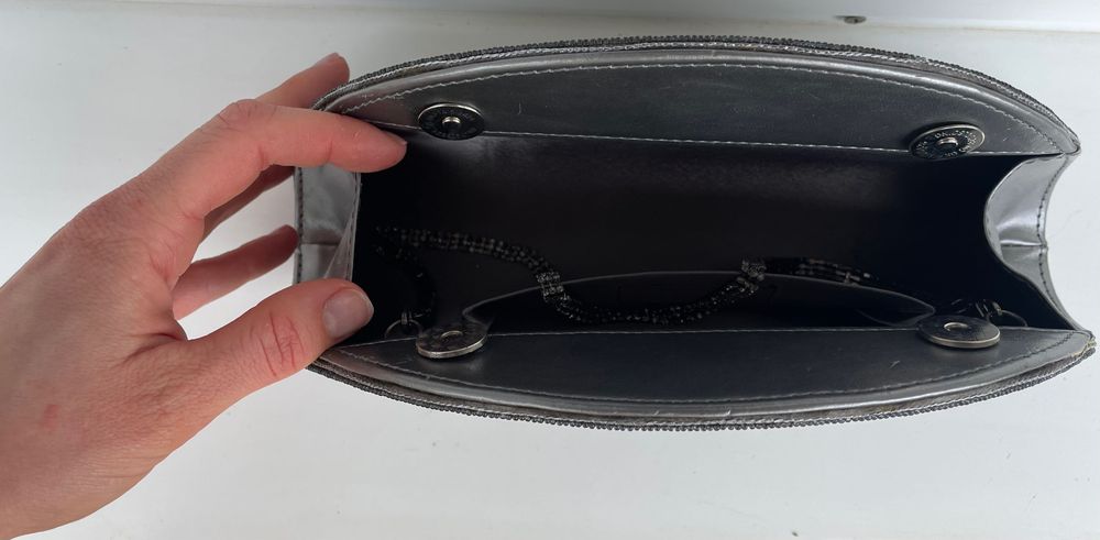 Чанта клъч с бляскави паети и камъни