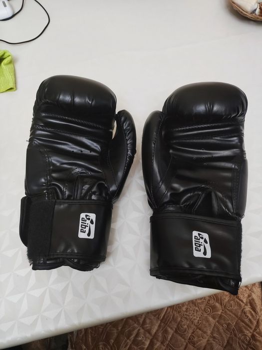 перчатки боксёрские