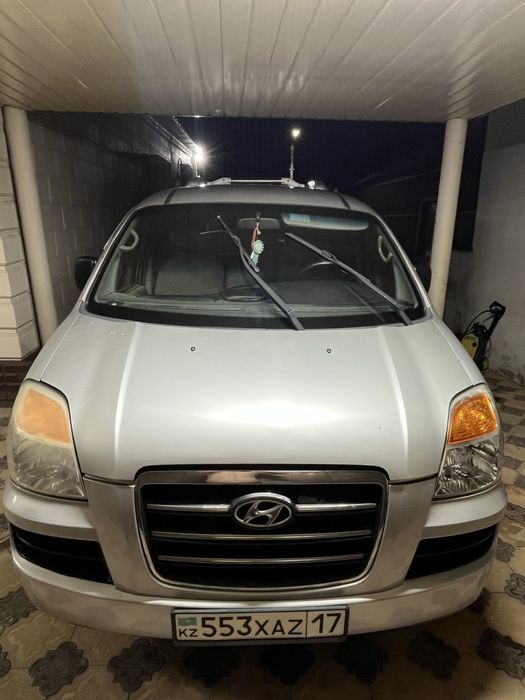 Hyundai Starex 11 мест