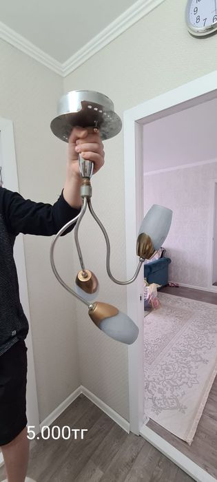 Продам люстру в хорошем состоянии