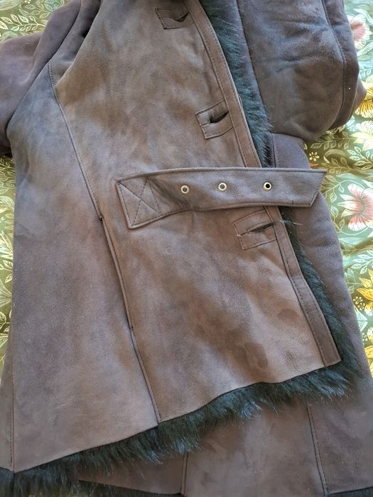 Cojoc damă din piele naturală de  oaie cu blană, mărimea 50 – elegant