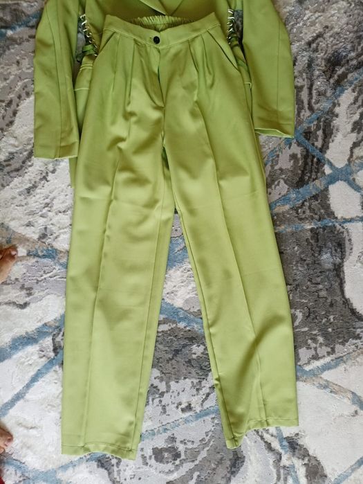 Женская одежда..