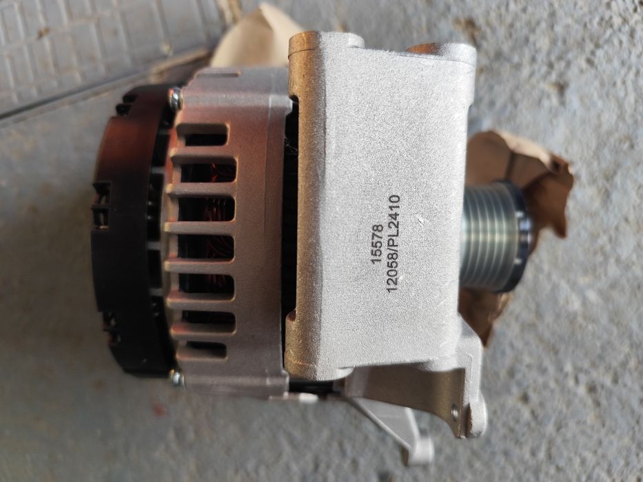 AternatorMercedes-Benz C-Class (W204) (anii 2007 - 2015)
Mercedes-Benz