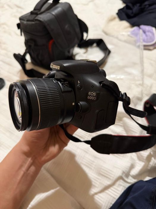 фотоаппарат  canon eos600d