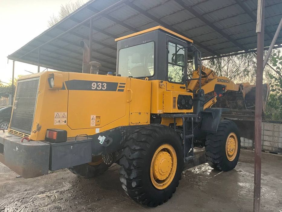 Продаётся погрузчик 1.8куб