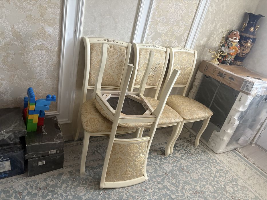Стулья слоновая кость цвет