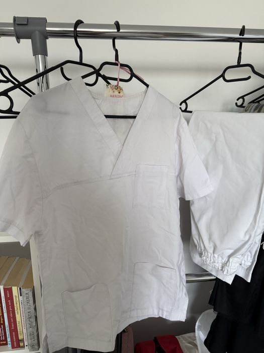 Costum medical dama