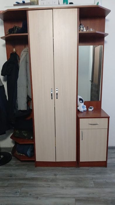 Шкаф для прихожей