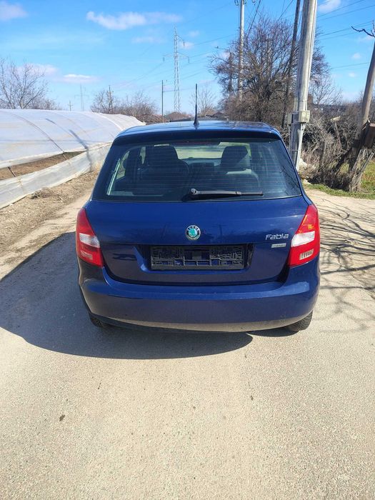 SKODA Fabia 2011 — imagine 4