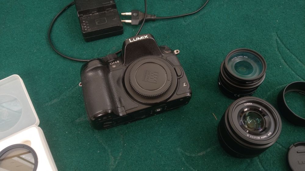 Panasonic Lumix GH4