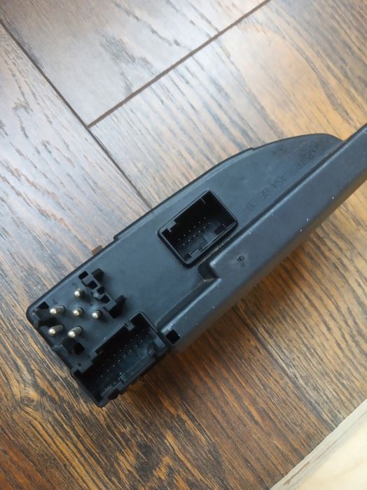 Блок стеклоподъёмника на BMW E38/ E39