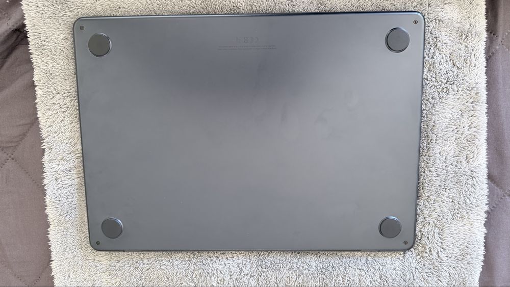 Mackbook Air M4 2025 13'6 inch