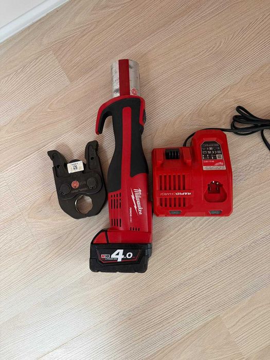 Milwaukee M18 BLHPT Presa hidraulica cu acumulator pentru Sertizat fitinguri instalatii sanitare, tevi pentru aer comprimat .