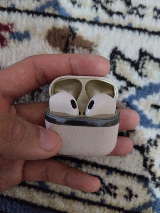 Наушник сатамын бүгін алып кеткендергеидка 3000 ге алып кетесіңдер