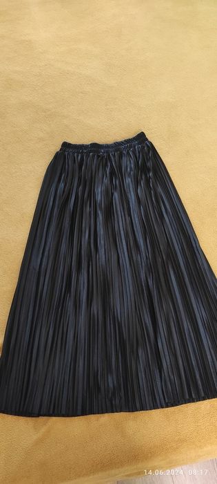 Дамска пола плисе